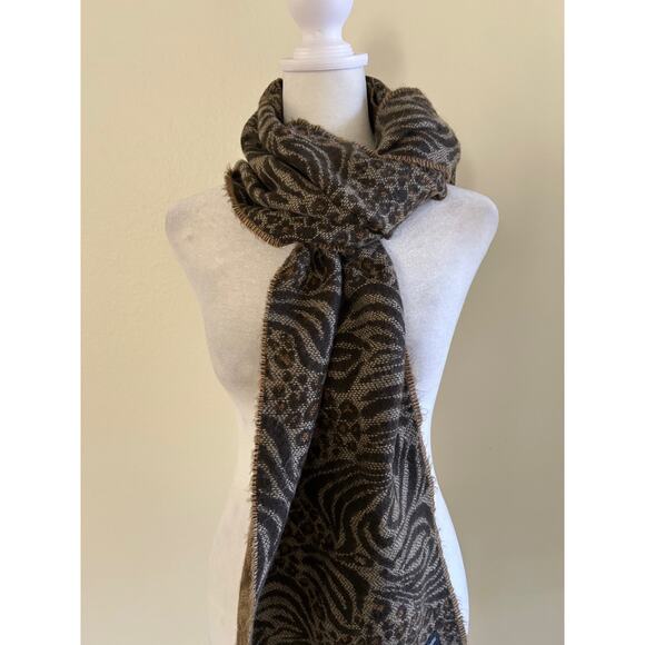 Made in Scotland Scarf Cashmere Animal Print Brown Winter Comfortcore Comfy - Picture 2 of 6